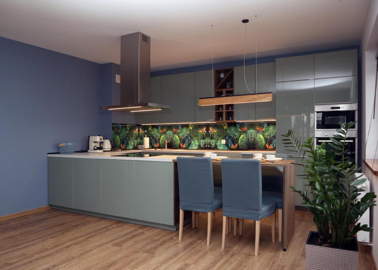 Lifestyle Apartments -Zielony Uniejow "Prywatne Kapiele Termalne" Kültér fotó