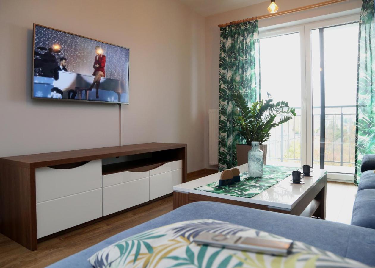 Lifestyle Apartments -Zielony Uniejow "Prywatne Kapiele Termalne" Kültér fotó